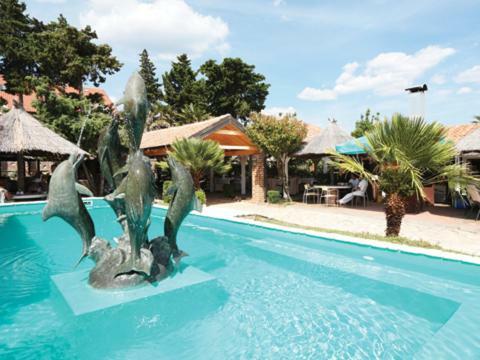 The Movie Resort Aparthotel Tribalj Kültér fotó